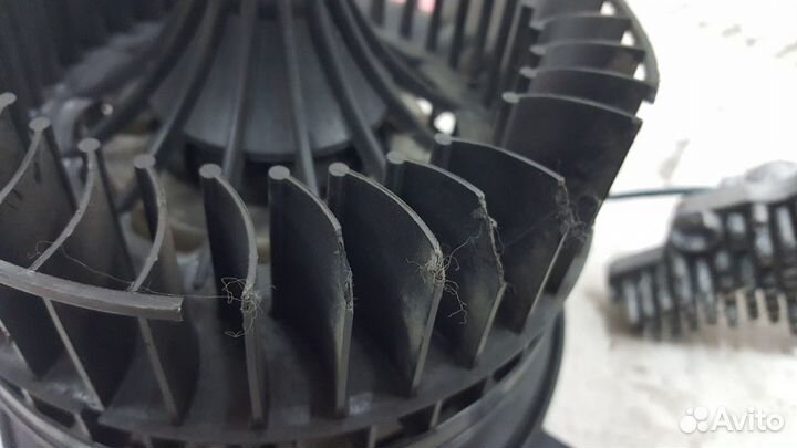 Мотор печки в сборе на Mercedes-Benz R170