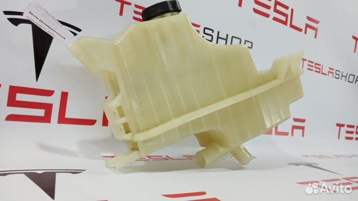 Бачок расширительный Tesla Model S 2014