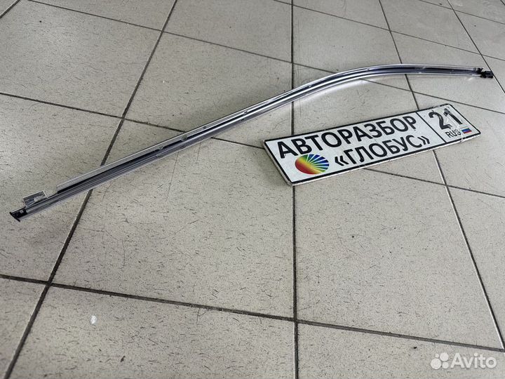 Молдинг передней двери Тойота Рав 4 Toyota Rav 4