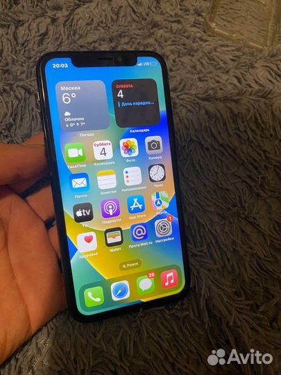 iPhone X, 64 ГБ