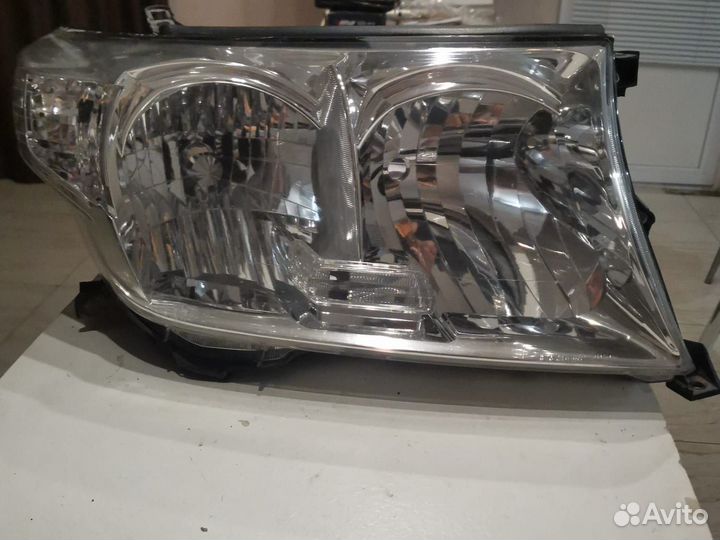 Фара тойота лендкрузер 200