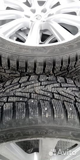 Диски с зимней резиной на infiniti QX-56/QX-80