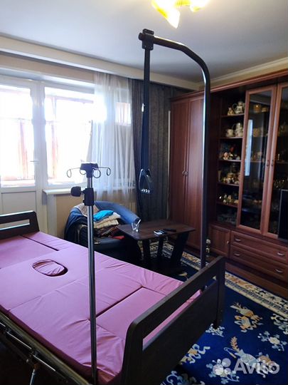 Медицинская кровать для лежачих больных