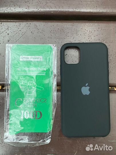 Чехол на iPhone 11