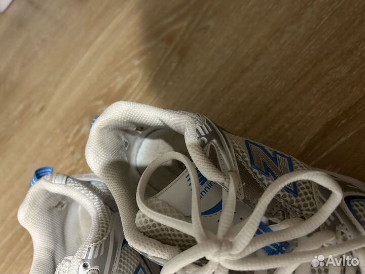 Кроссовки женские 37 размер