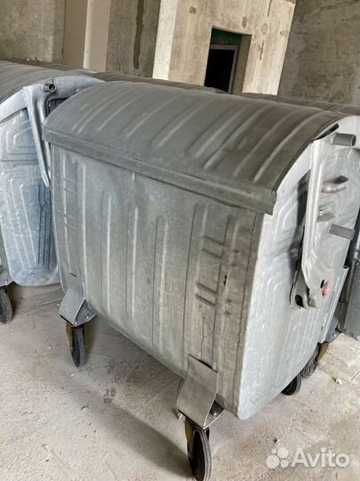 Мусорный контейнер