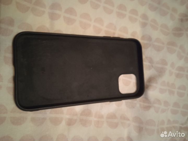 Чехол на iPhone 11