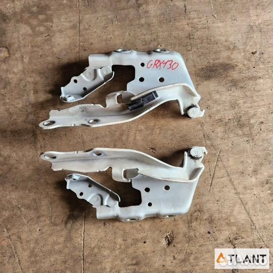 Петля капота toyota mark II