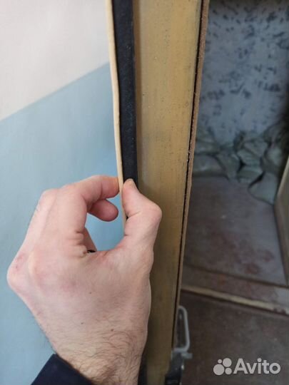 Дверь входная металлическая