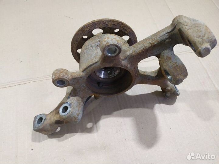 Цапфа/кулак поворотный передний правый Mercedes-Benz GLK-Class