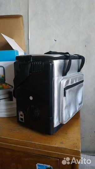 Автохолодильник Vitek новый объем 7 литров