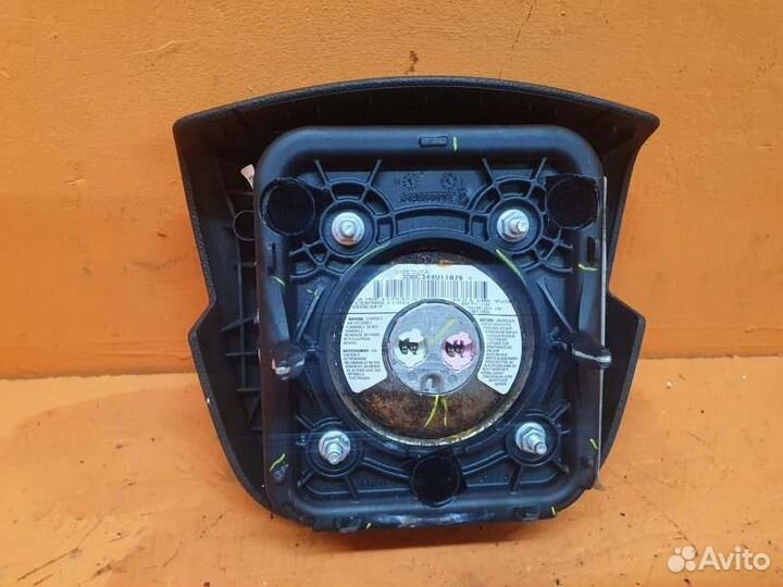 Подушка безопасности в руль Cadillac Cts 3.6 2008