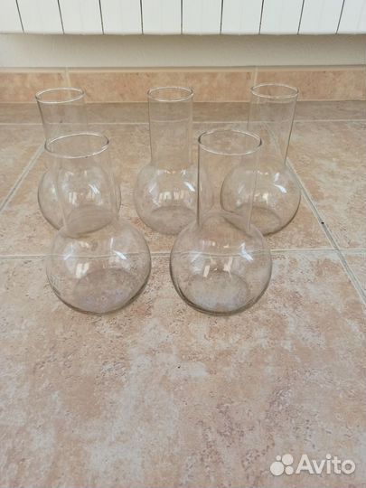 Стеклянные колбы для украшения интерьера