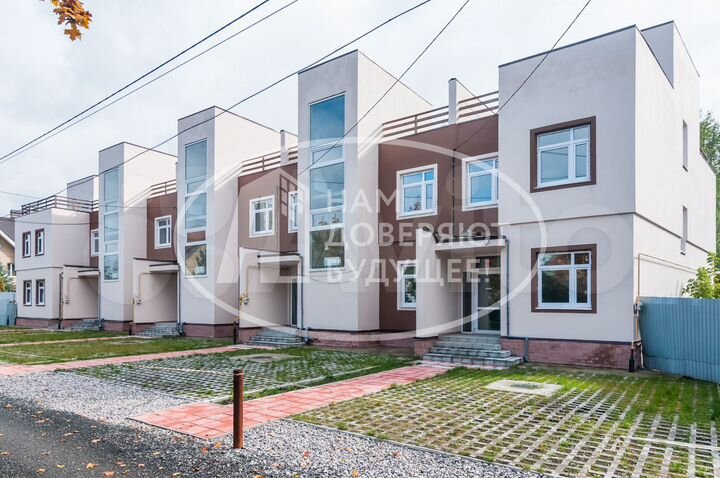 Таунхаус 196,7 м² на участке 1,6 сот.