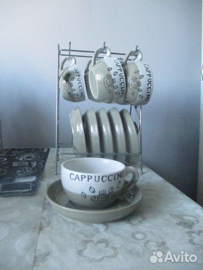 Набор чашек на подставке