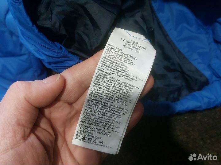 Пуховик levis