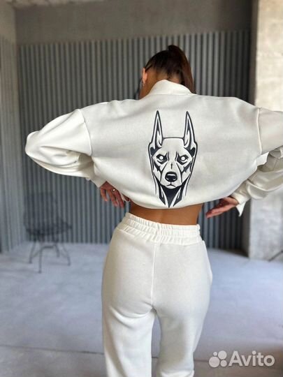 Крутецкие костюмы с доберманами