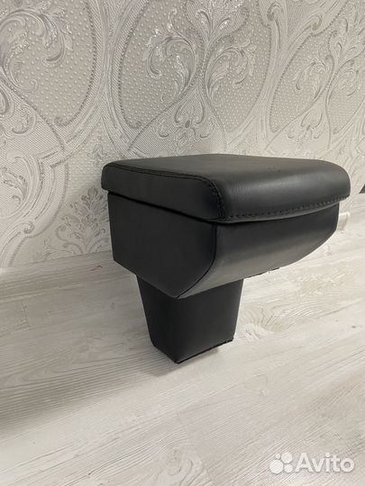 Подлокотник ford focus 3