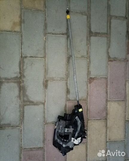 Замок двери передний правый Mercedes-Benz S-Clacc