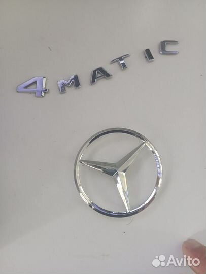 Эмблема mercedes на капот