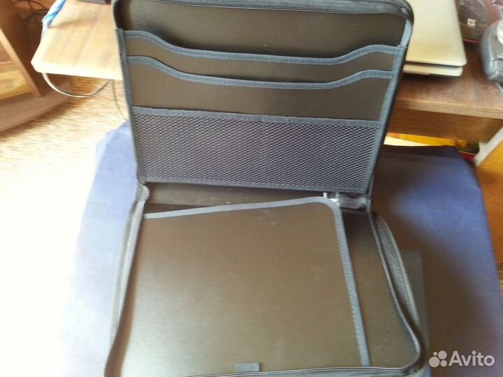 Папка, кейс