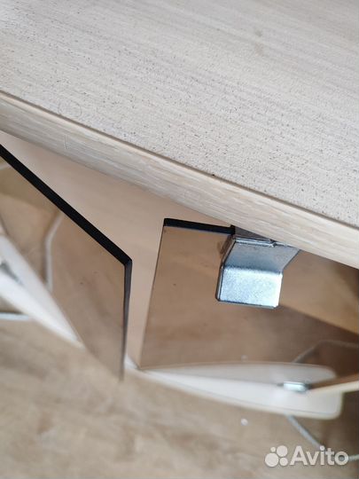 Тумба под телевизор