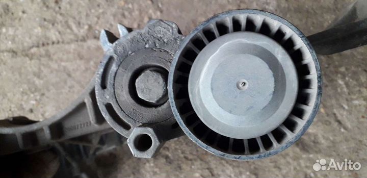 Натяжной ролик Renault Megane 2