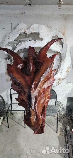 Бюст дракона