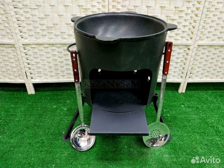 Казан чугунный с печкой