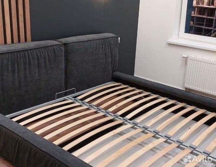 Кровать с подъёмным механизмом