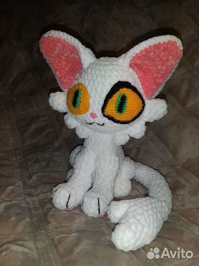 Кот из плюшевой пряжи