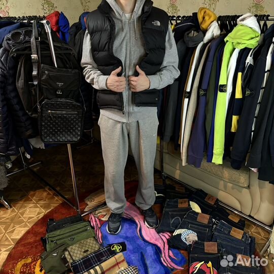 Жилетка Tne north face 700