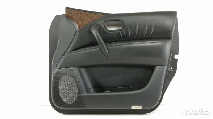 Обшивка двери передняя правая Nissan Patrol Y62