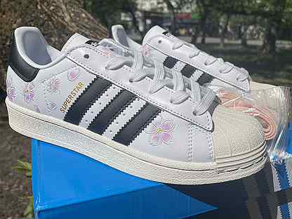 Adidas Superstar hanami