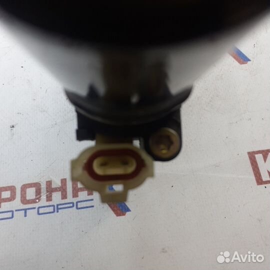 Моторчик стеклоподьемника передний левый (82470-2E