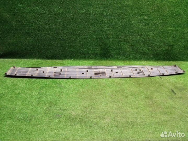 Накладка бампера задняя Lexus Lx 2016