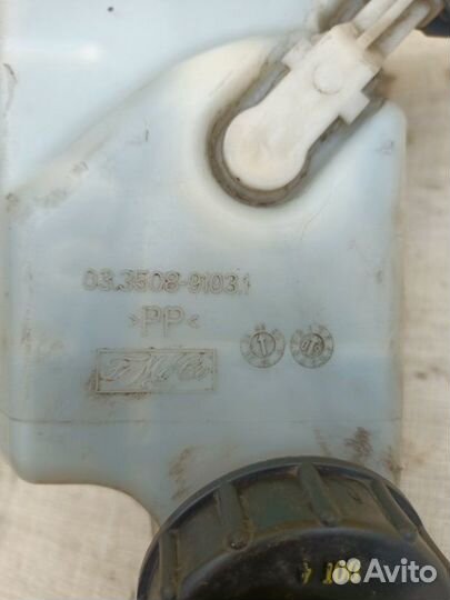 Главный тормозной цилиндр Ford Focus 1.6 shda 2010