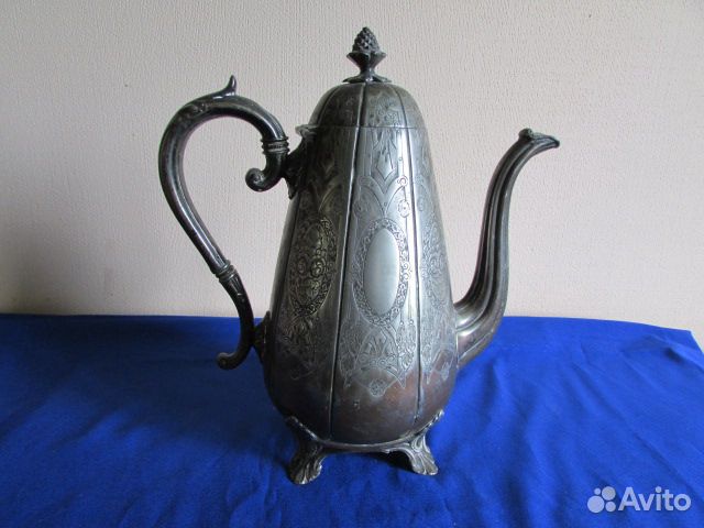Прекрасный кувшин для напитков. Англия 19 век