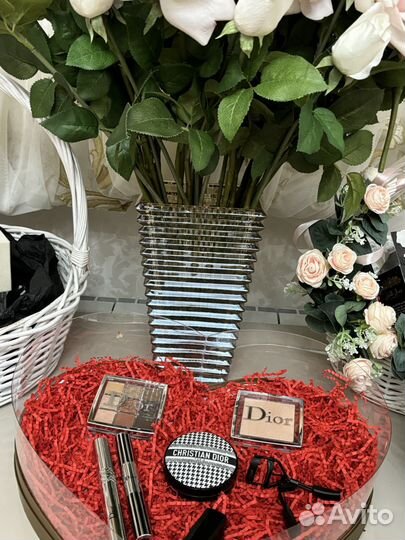 Косметика Dior