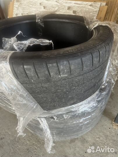 Michelin Pilot Sport 4 S 275/35 R19