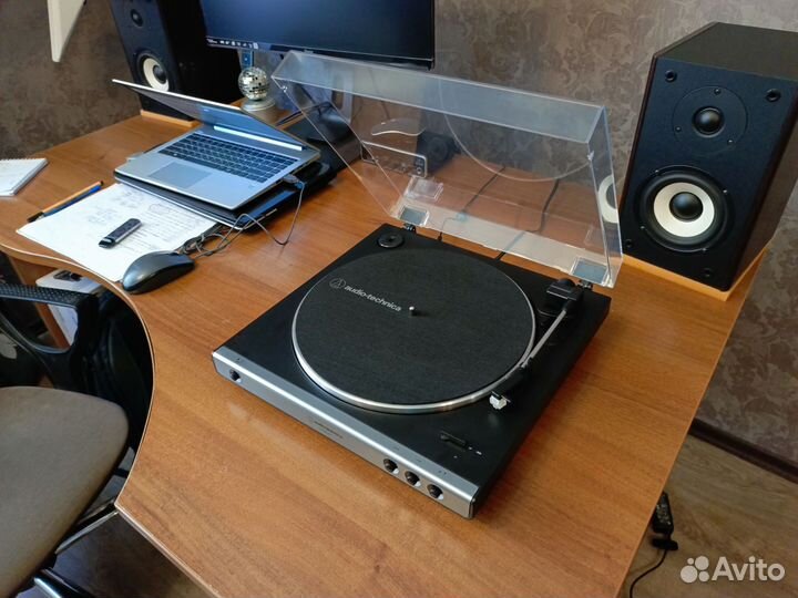 Проигрыватель винила Audio-technica AT-LP60X-USB