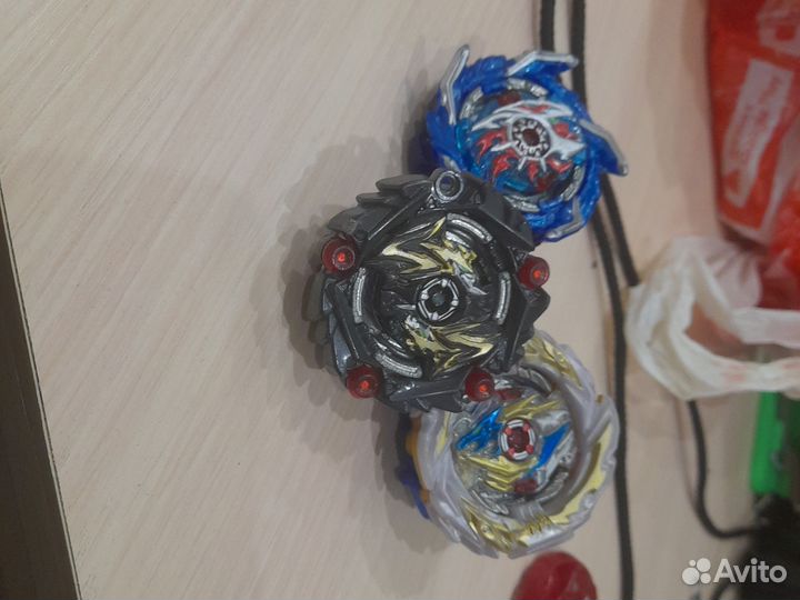 Бейблэйд волчки