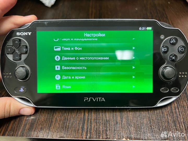 Sony playstation Vita PCH-1004 на доставке