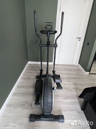 Эллиптический тренажер torneo