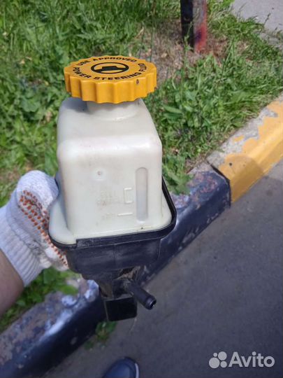 Бачок гидроусилителя dodge stratus