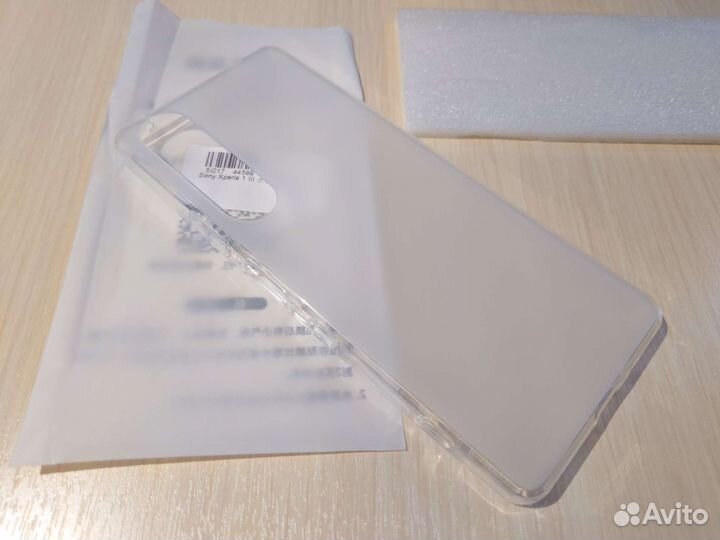 Чехол, защитные плёнки и стекла Xperia 1 III