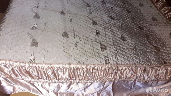 Покрывало на 2 х спальную кровать, шёлковое
