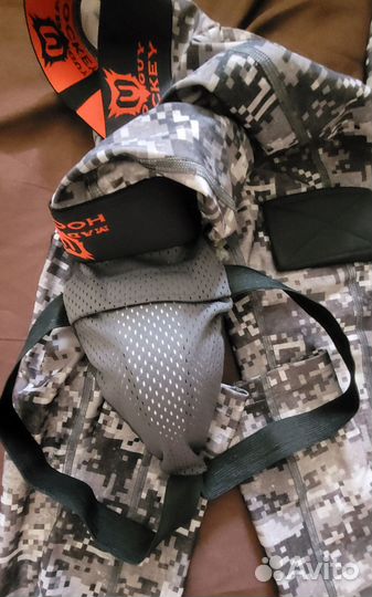 Хоккейное термобелье с ракушкой и гетрами