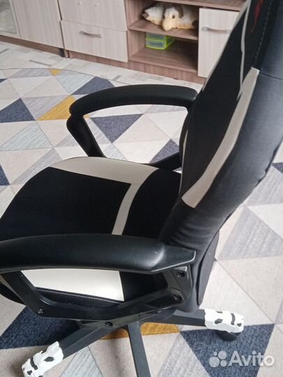 Игровое кресло zombie