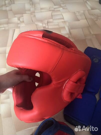 Шлем, борцовки, перчатки